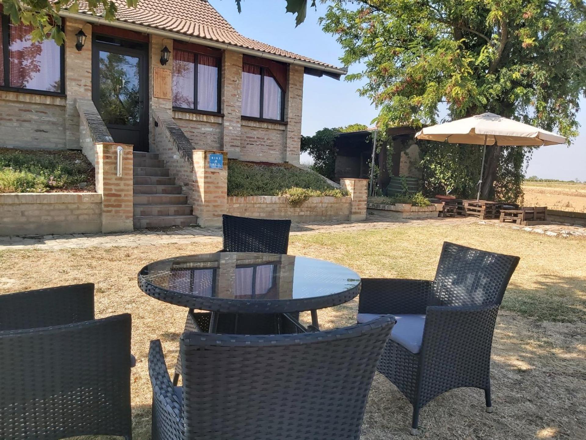 Gasthaus Izletiste Opatovac Exterior foto