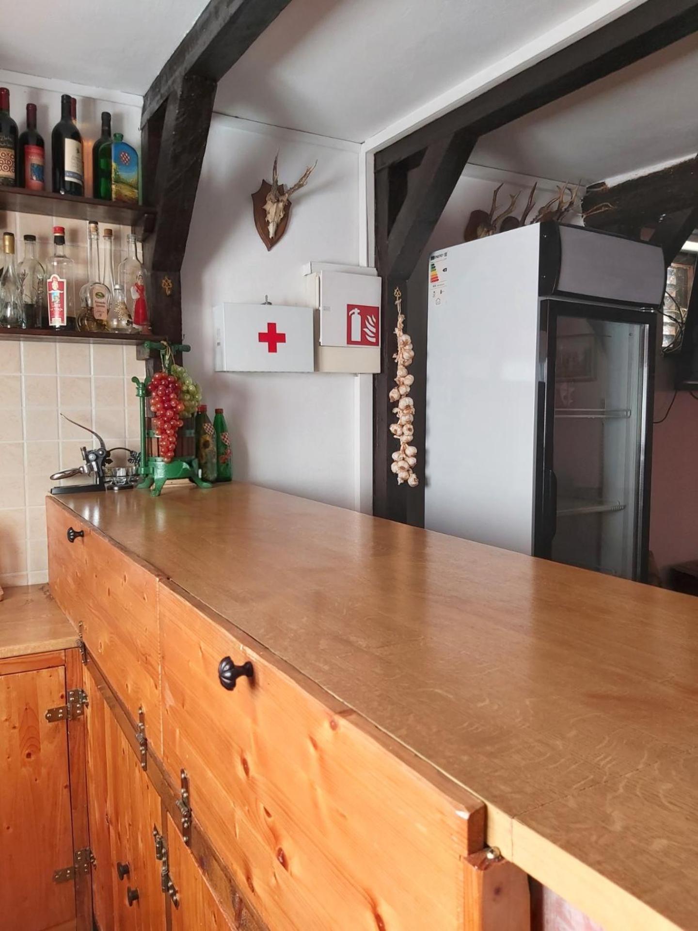 Gasthaus Izletiste Opatovac Exterior foto